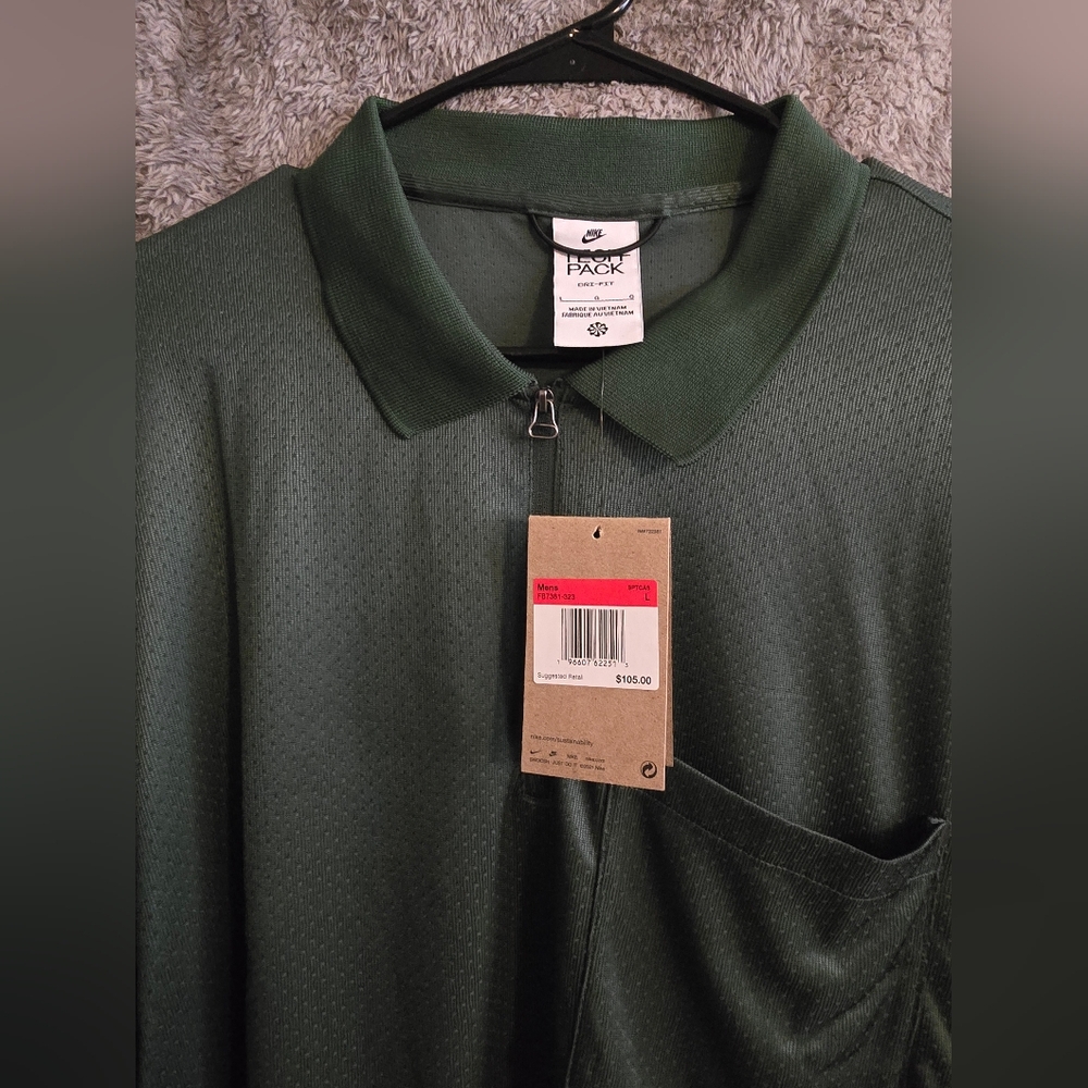 Nike Sportswear Tech Pack Men's Dri-FIT 1/2-Zip Long-Sleeve Top 'Green' (Large)
